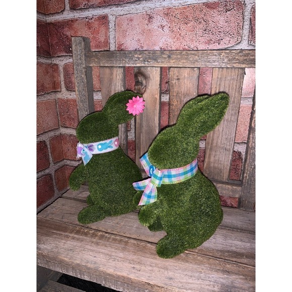 Moss Bunnies tiered tray spring Easter farmhouse decor - Picture 3 of 5